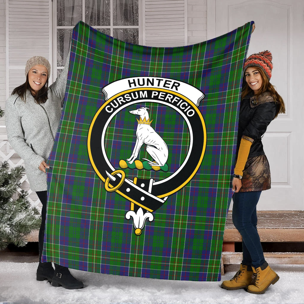 hunter-of-hunterston-tartab-blanket-with-family-crest