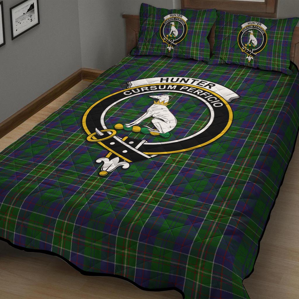 Hunter of Hunterston Tartan Quilt Bed Set with Family Crest - Tartan Vibes Clothing