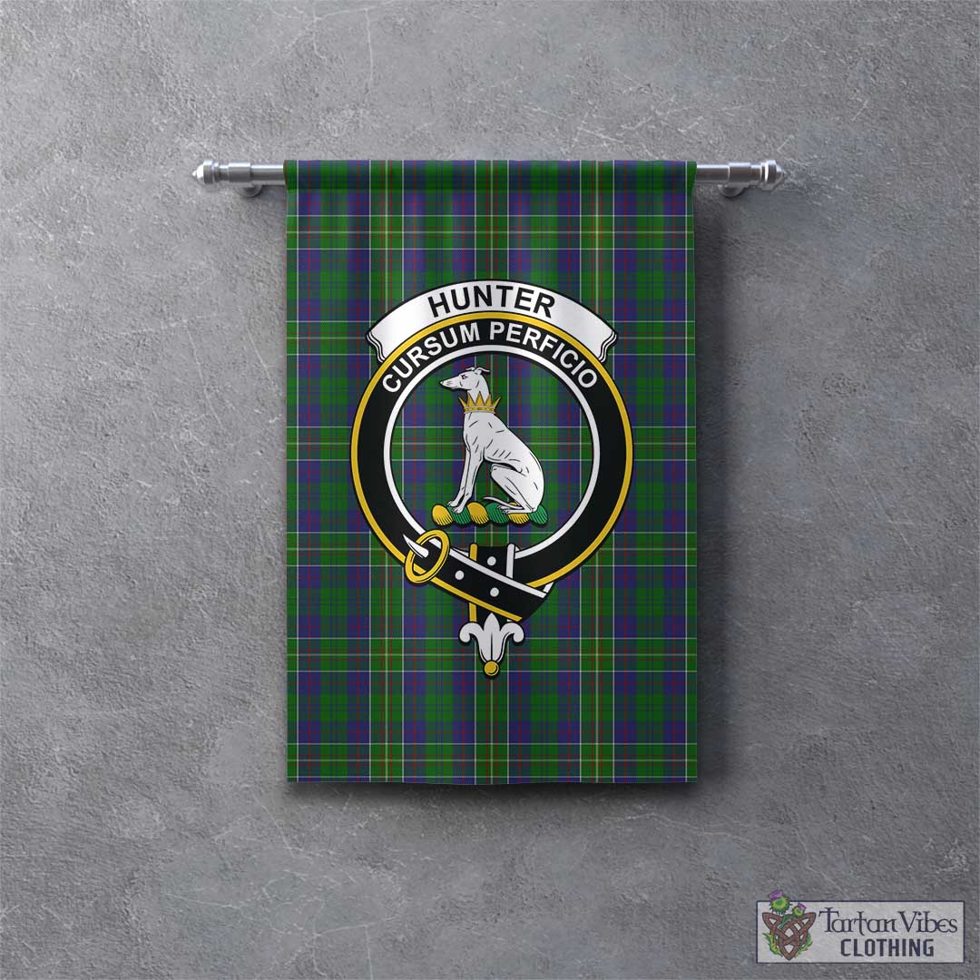 Tartan Vibes Clothing Hunter of Hunterston Tartan Gonfalon, Tartan Banner with Family Crest