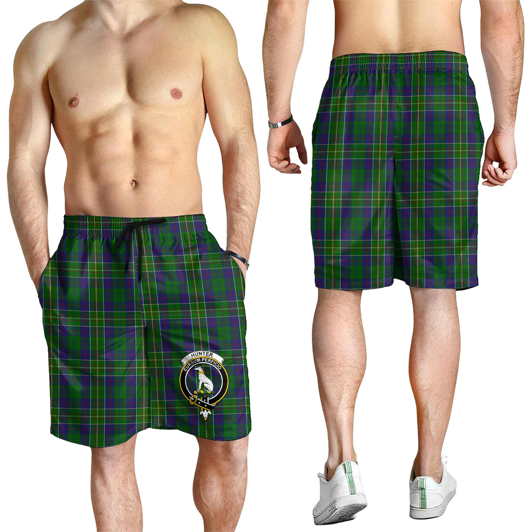 hunter-of-hunterston-tartan-mens-shorts-with-family-crest