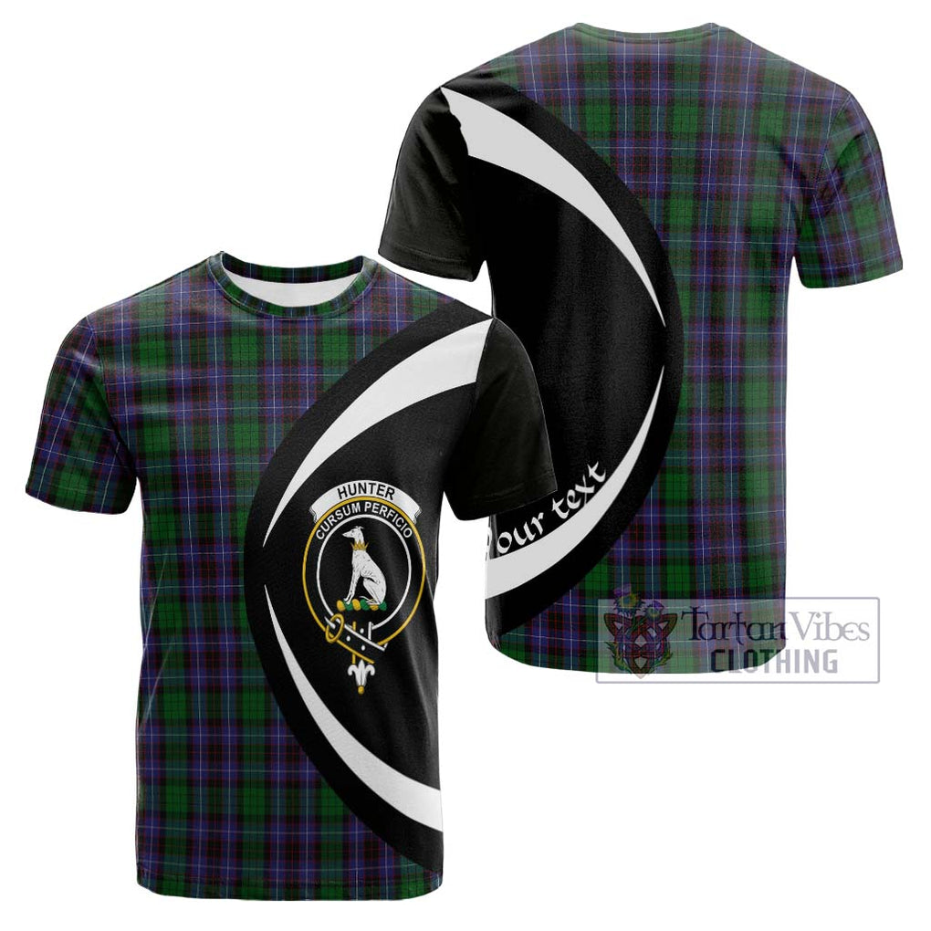 Tartan Vibes Clothing Hunter of Peebleshire Tartan Cotton T-shirt with Family Crest Circle Style