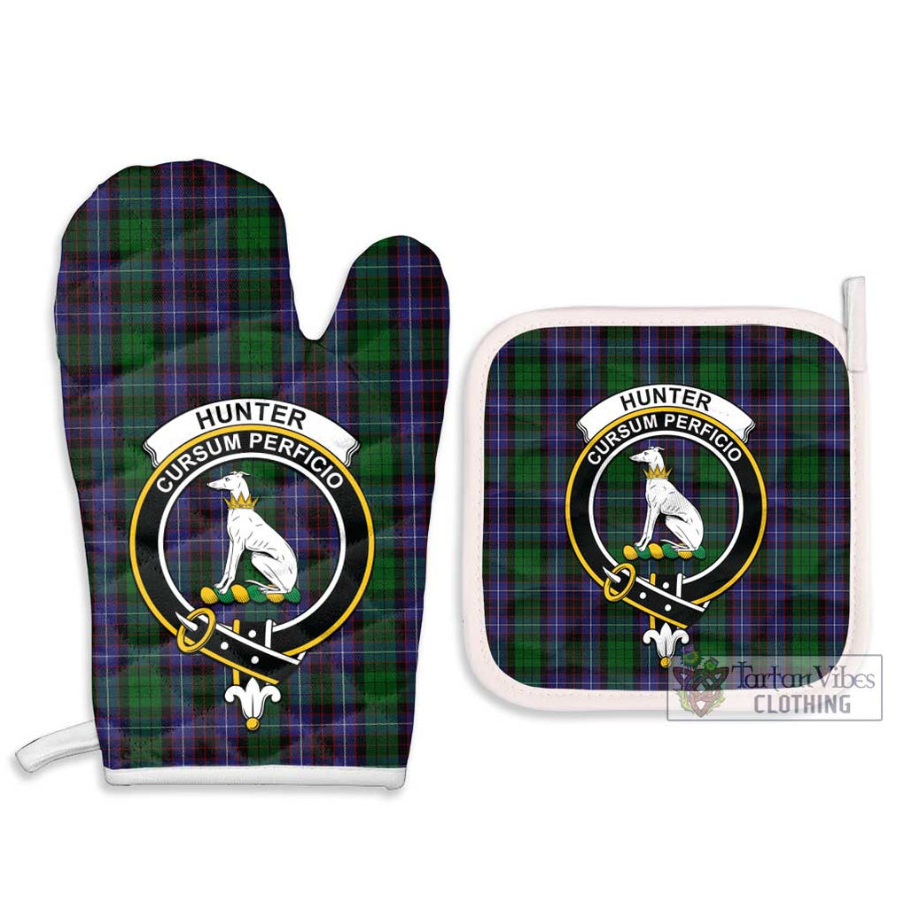 Hunter of Peebleshire Tartan Combo Oven Mitt & Pot-Holder with Family Crest Combo 1 Oven Mitt & 2 Pot-Holder White - Tartan Vibes Clothing