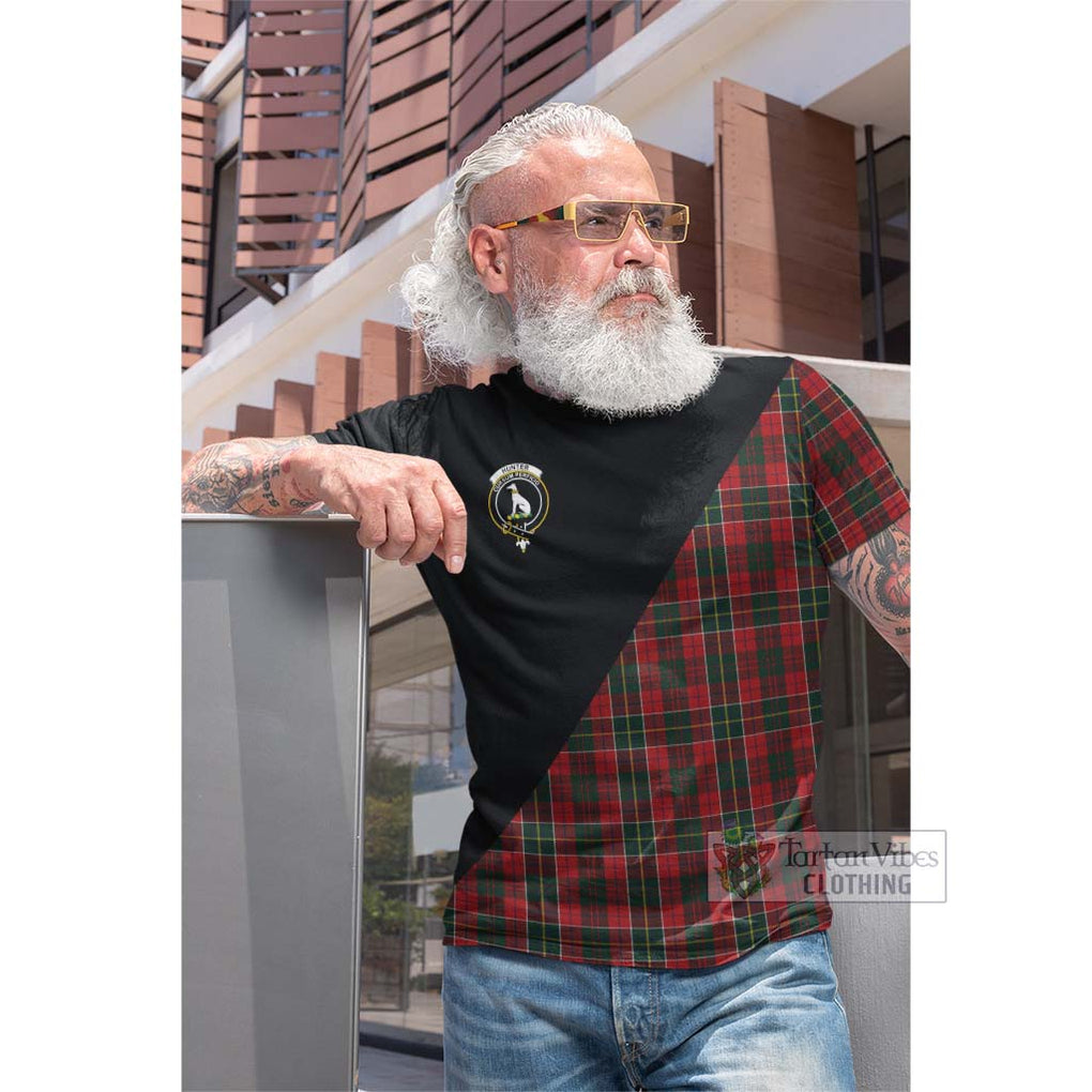 Tartan Vibes Clothing Hunter USA Tartan Cotton T-shirt with Family Crest and Military Logo Style