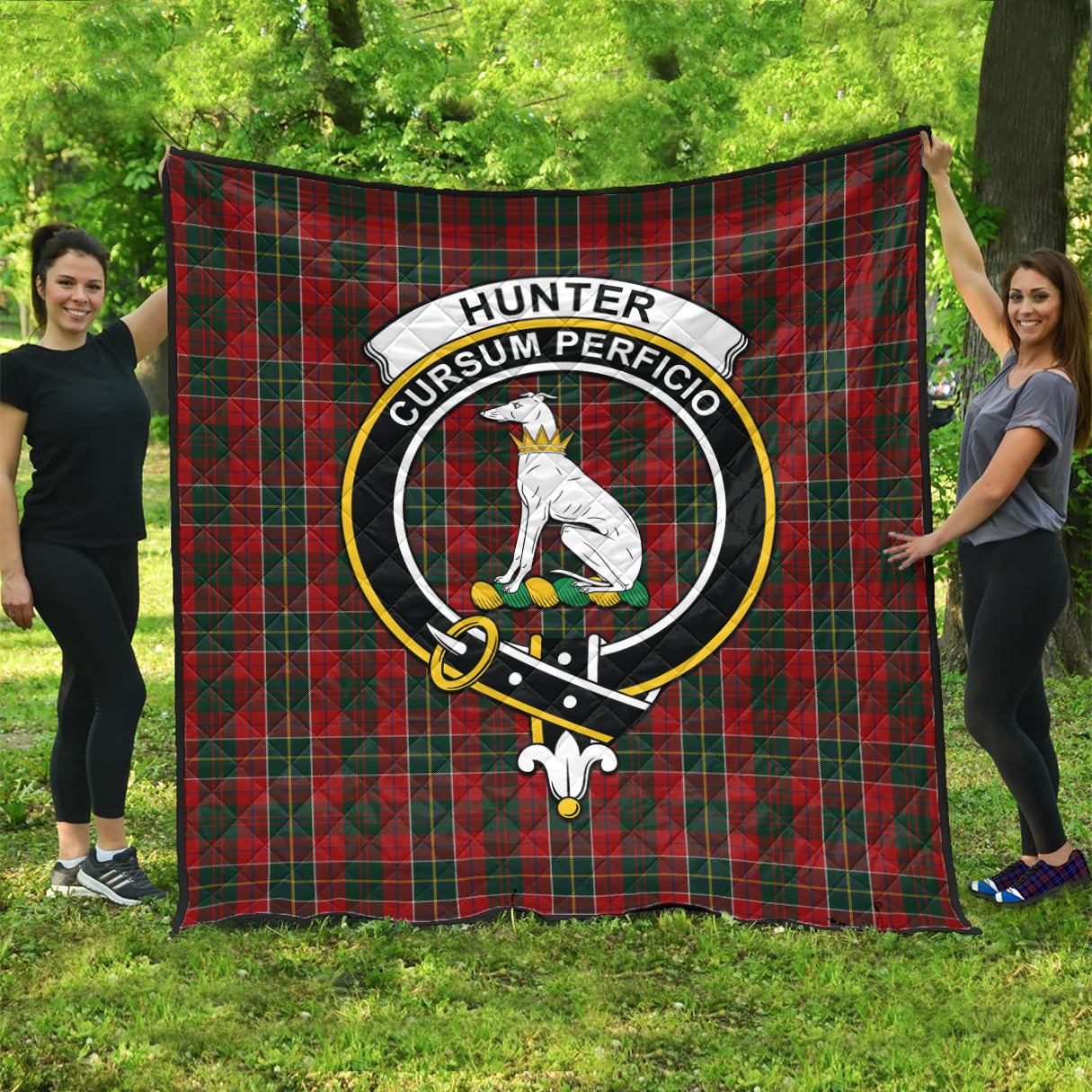 hunter-usa-tartan-quilt-with-family-crest