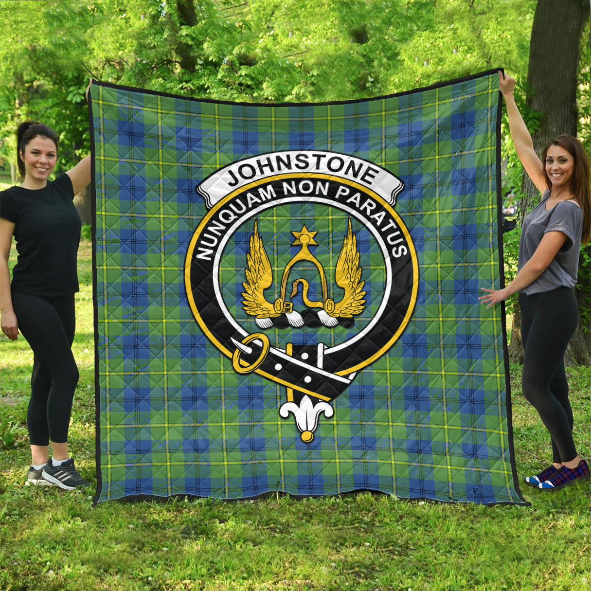 johnstone-johnston-ancient-tartan-quilt-with-family-crest