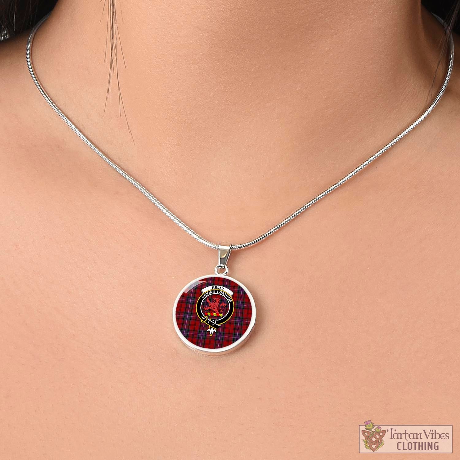 Tartan Vibes Clothing Kelly of Sleat Red Tartan Circle Necklace with Family Crest