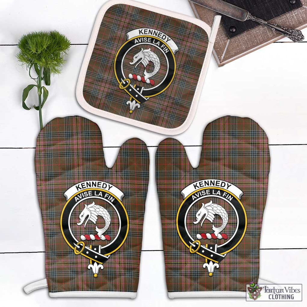 Kennedy Weathered Tartan Combo Oven Mitt & Pot-Holder with Family Crest Combo 1 Oven Mitt & 1 Pot-Holder White - Tartan Vibes Clothing