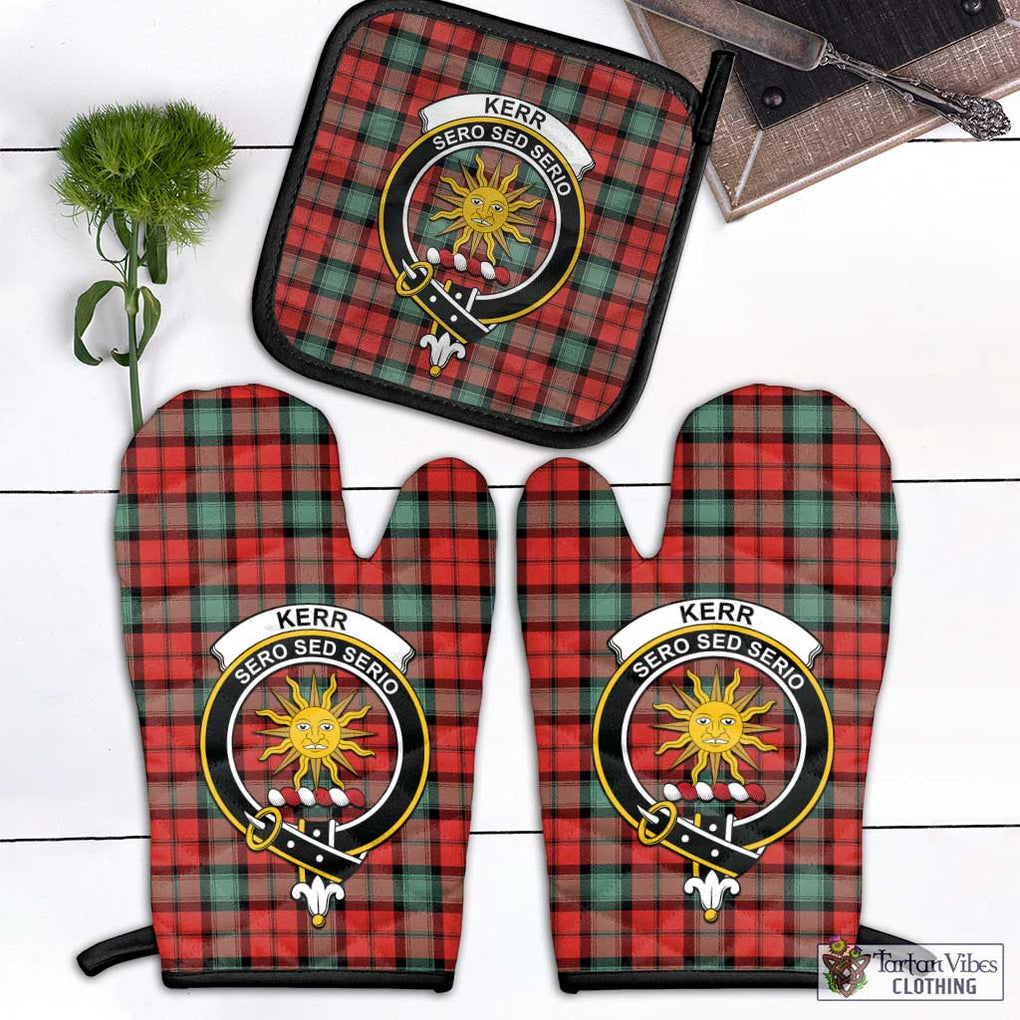 Kerr Ancient Tartan Combo Oven Mitt & Pot-Holder with Family Crest Combo 1 Oven Mitt & 1 Pot-Holder Black - Tartan Vibes Clothing