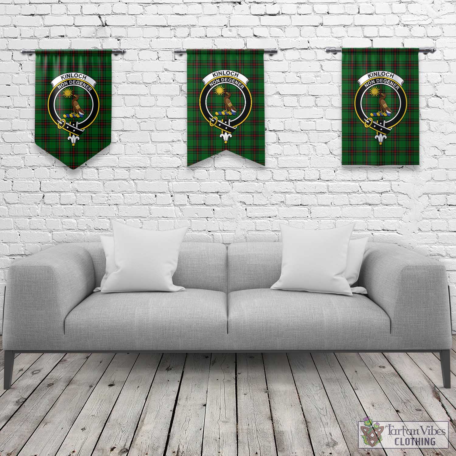 Tartan Vibes Clothing Kinloch Tartan Gonfalon, Tartan Banner with Family Crest