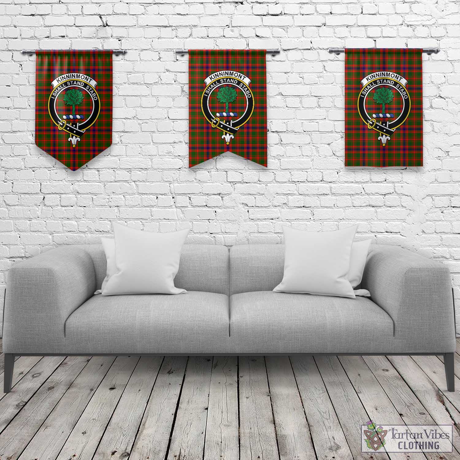 Tartan Vibes Clothing Kinninmont Tartan Gonfalon, Tartan Banner with Family Crest