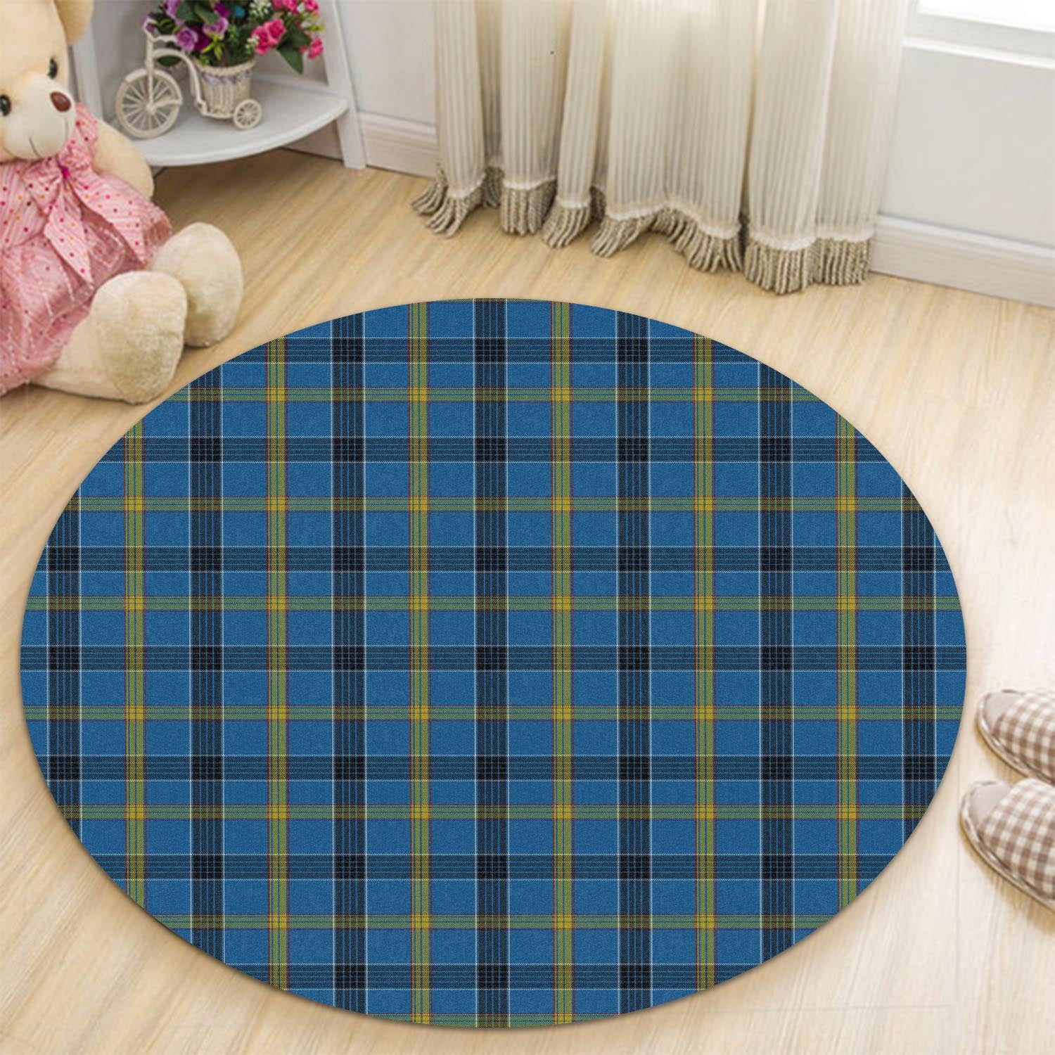 laing-tartan-round-rug