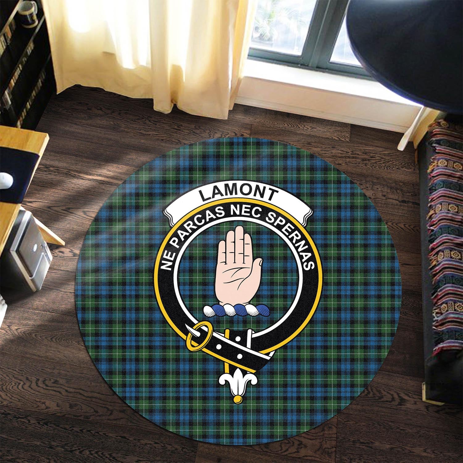 lamont-tartan-round-rug-with-family-crest