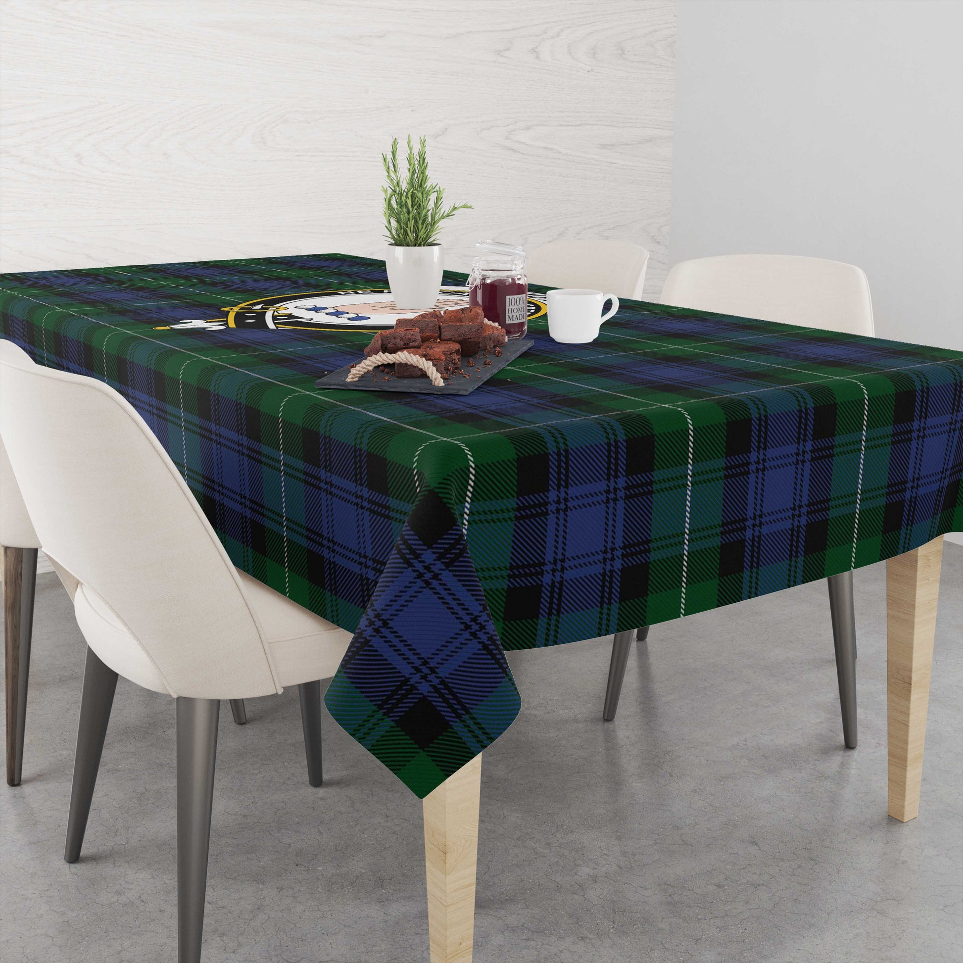 lamont-2-tatan-tablecloth-with-family-crest