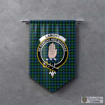 Lamont Tartan Gonfalon, Tartan Banner with Family Crest