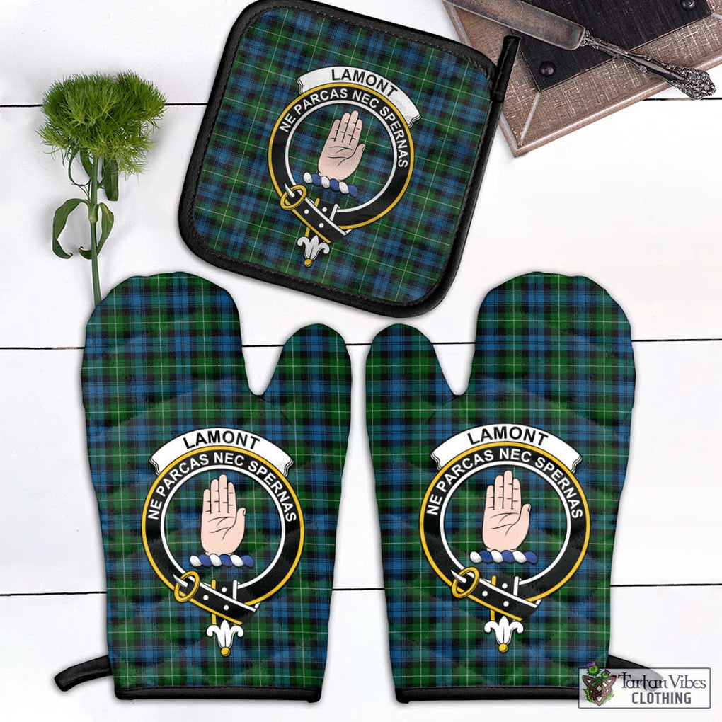 Lamont Tartan Combo Oven Mitt & Pot-Holder with Family Crest Combo 1 Oven Mitt & 1 Pot-Holder Black - Tartan Vibes Clothing