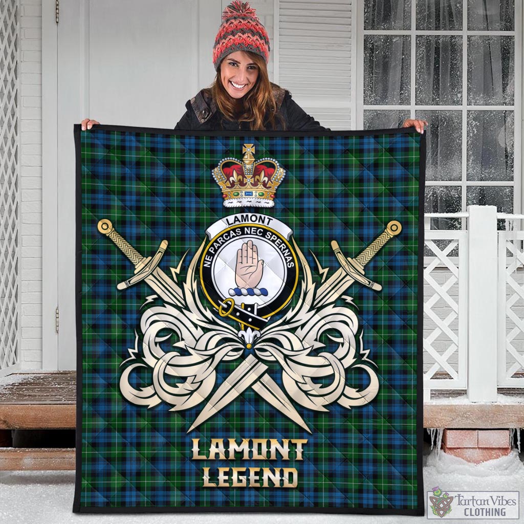 Tartan Vibes Clothing Lamont Tartan Quilt with Clan Crest and the Golden Sword of Courageous Legacy