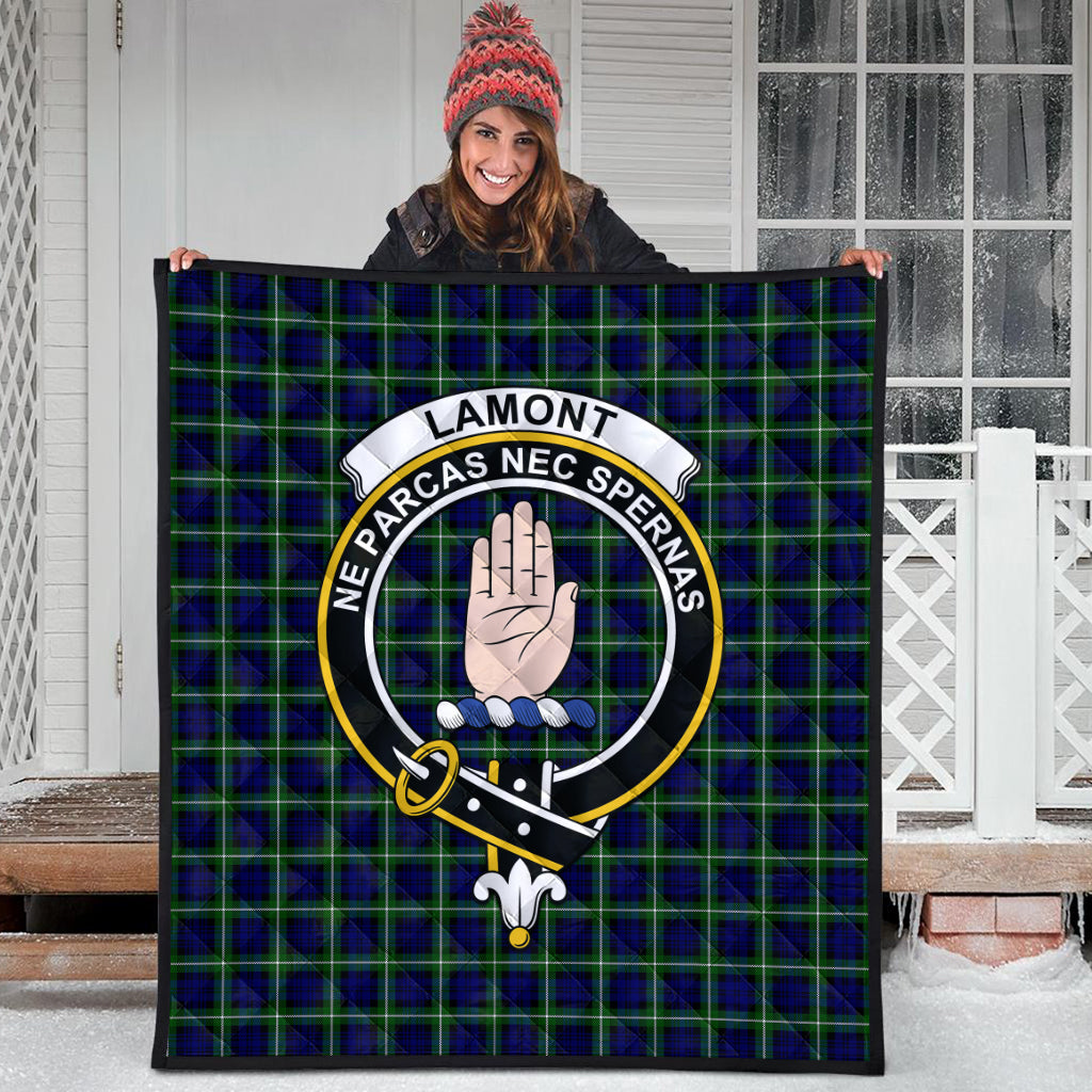 lamont-modern-tartan-quilt-with-family-crest