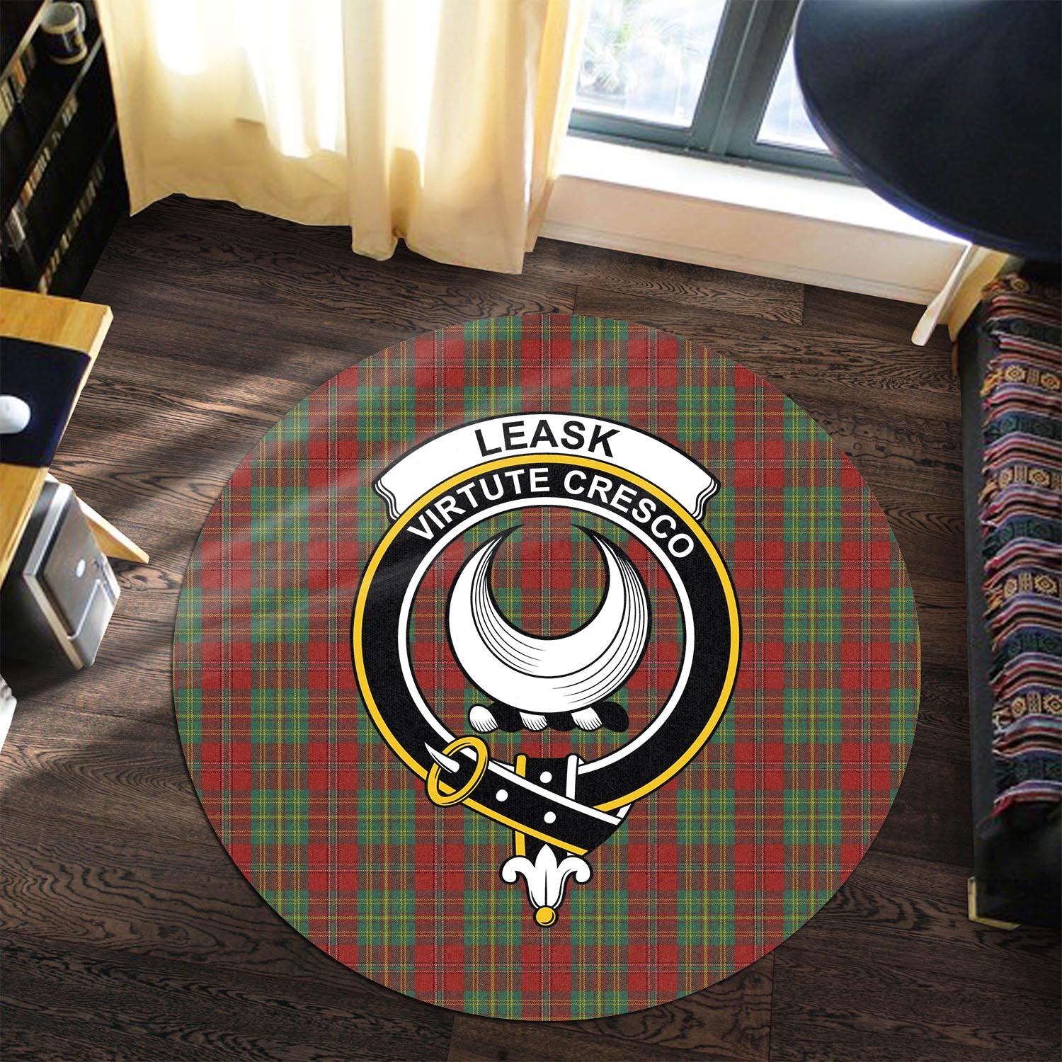 leask-tartan-round-rug-with-family-crest