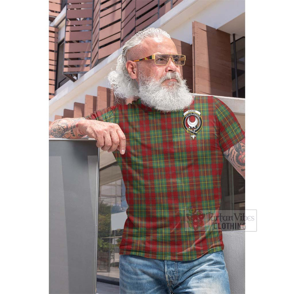 Tartan Vibes Clothing Leask Tartan Cotton T-shirt with Family Crest and Bearded Skull Holding Bottles of Whiskey