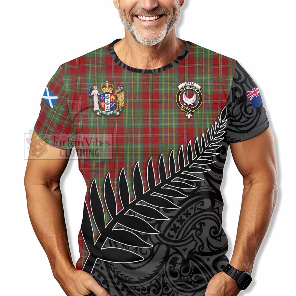 Tartan Vibes Clothing Leask Crest Tartan T-Shirt with New Zealand Silver Fern Half Style