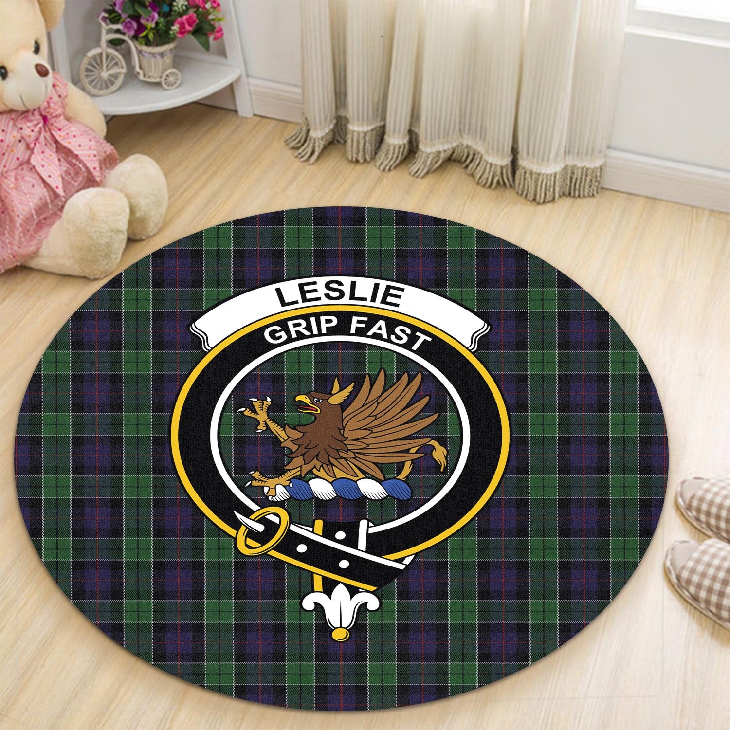 leslie-hunting-tartan-round-rug-with-family-crest