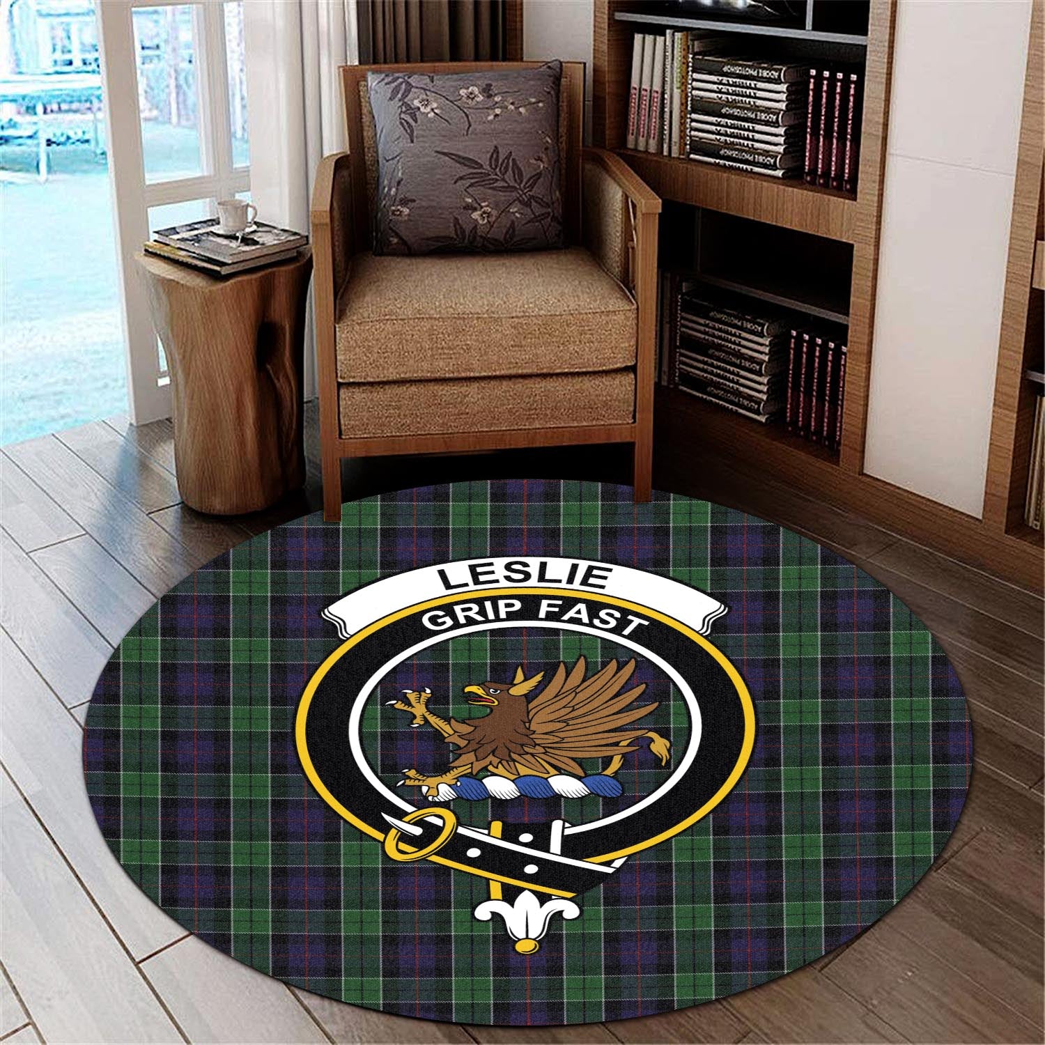 leslie-hunting-tartan-round-rug-with-family-crest