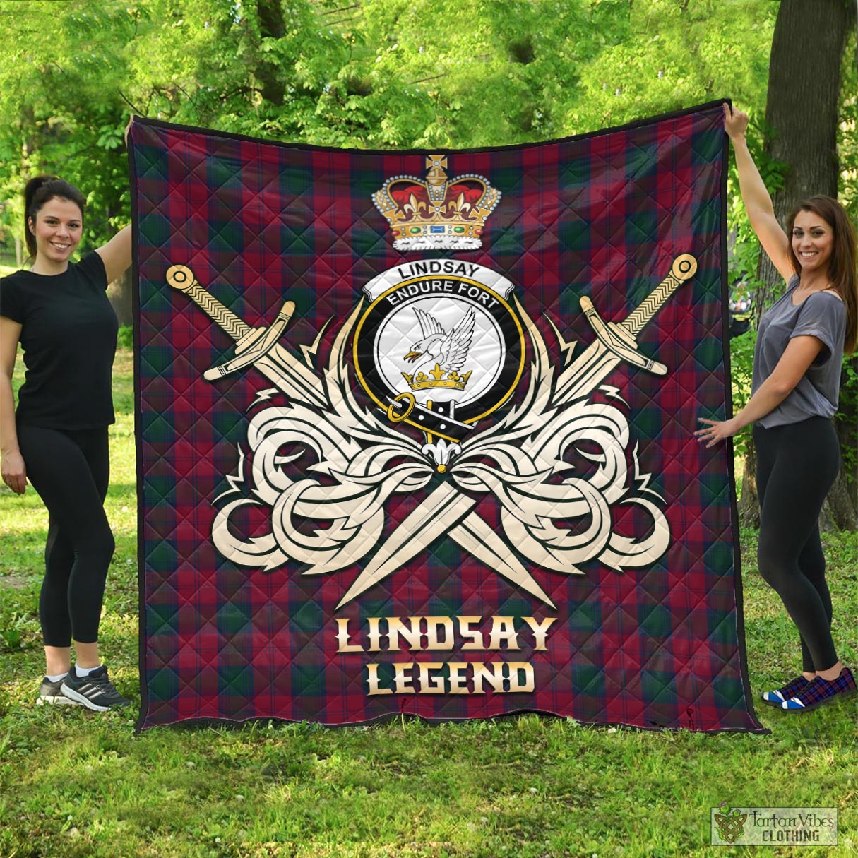 Tartan Vibes Clothing Lindsay Tartan Quilt with Clan Crest and the Golden Sword of Courageous Legacy