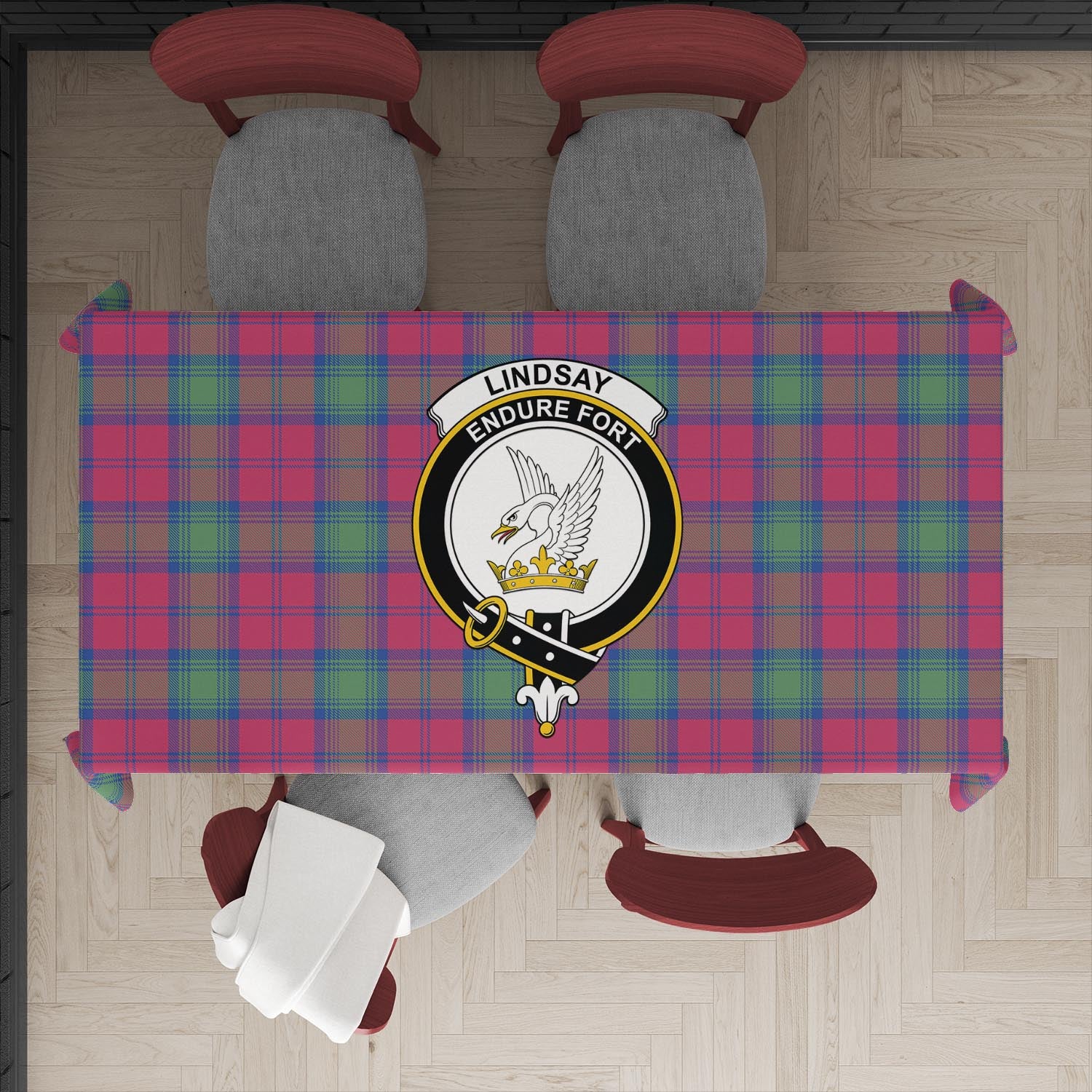 lindsay-ancient-tatan-tablecloth-with-family-crest