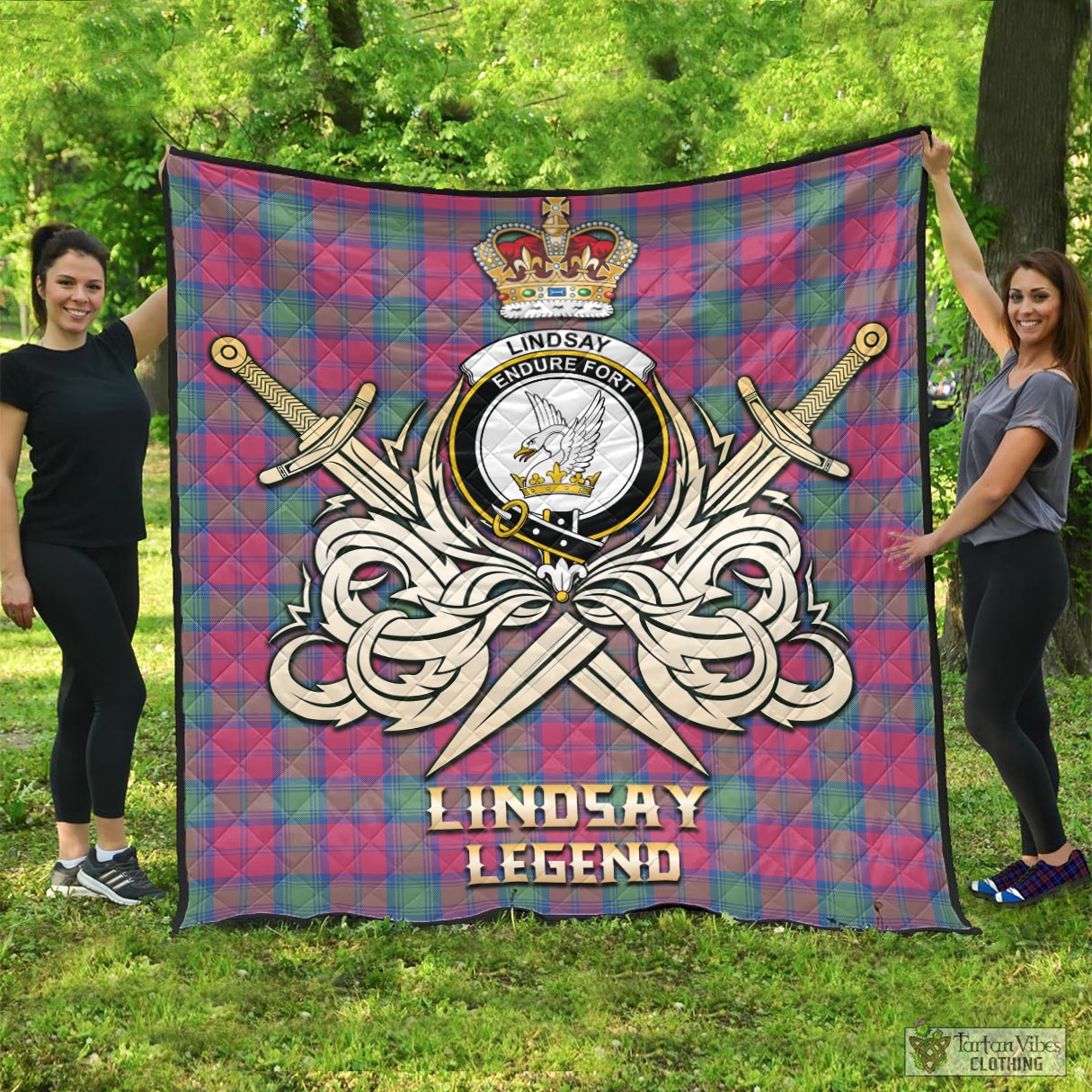 Tartan Vibes Clothing Lindsay Ancient Tartan Quilt with Clan Crest and the Golden Sword of Courageous Legacy