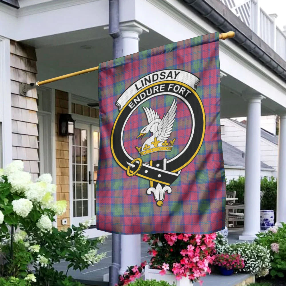 lindsay-ancient-tartan-flag-with-family-crest