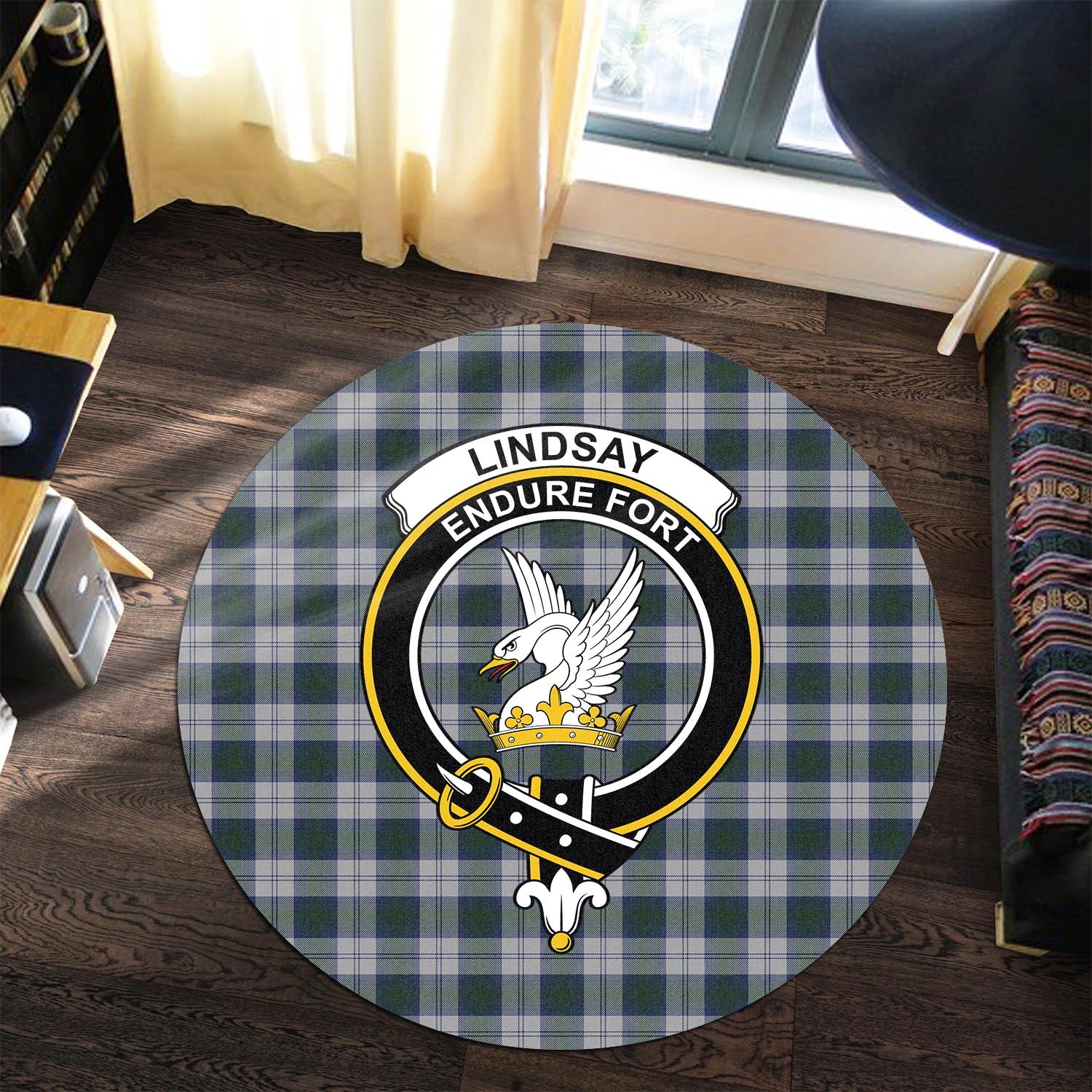 lindsay-dress-tartan-round-rug-with-family-crest