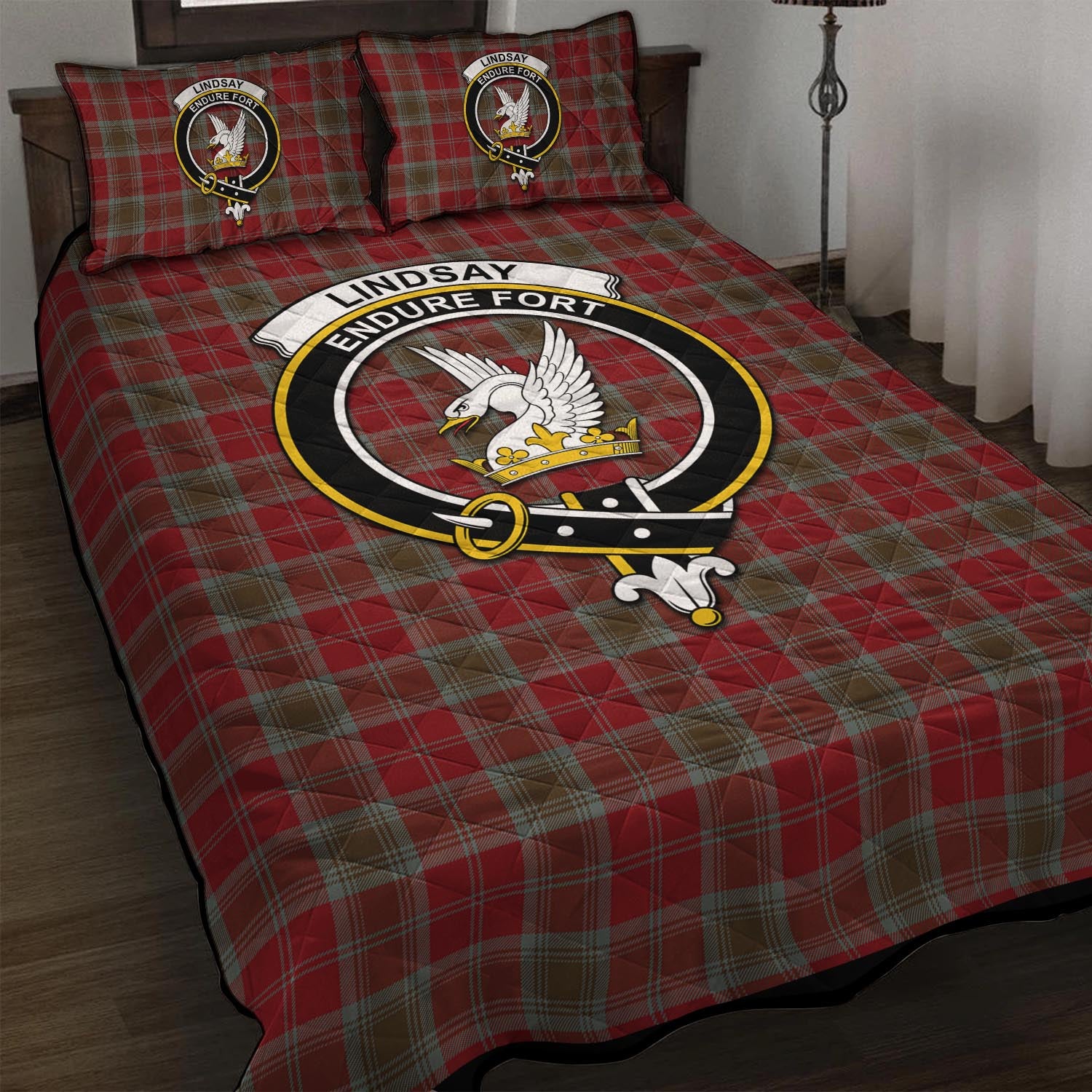 Lindsay Weathered Tartan Quilt Bed Set with Family Crest - Tartan Vibes Clothing