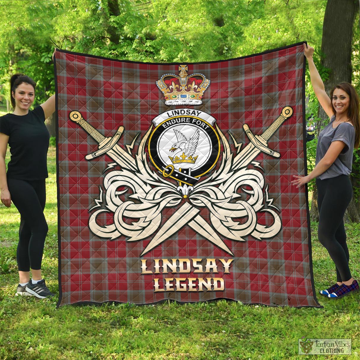 Tartan Vibes Clothing Lindsay Weathered Tartan Quilt with Clan Crest and the Golden Sword of Courageous Legacy