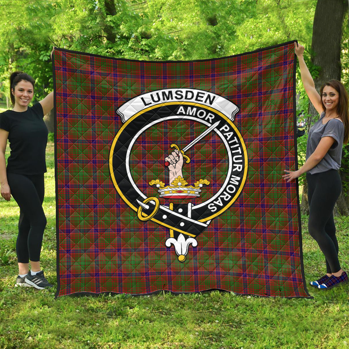 lumsden-tartan-quilt-with-family-crest