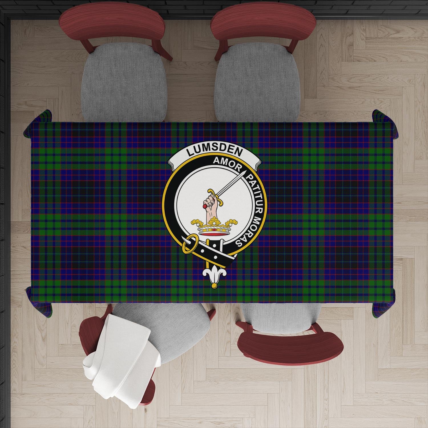 lumsden-green-tatan-tablecloth-with-family-crest