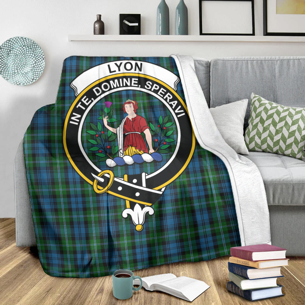 lyon-tartab-blanket-with-family-crest