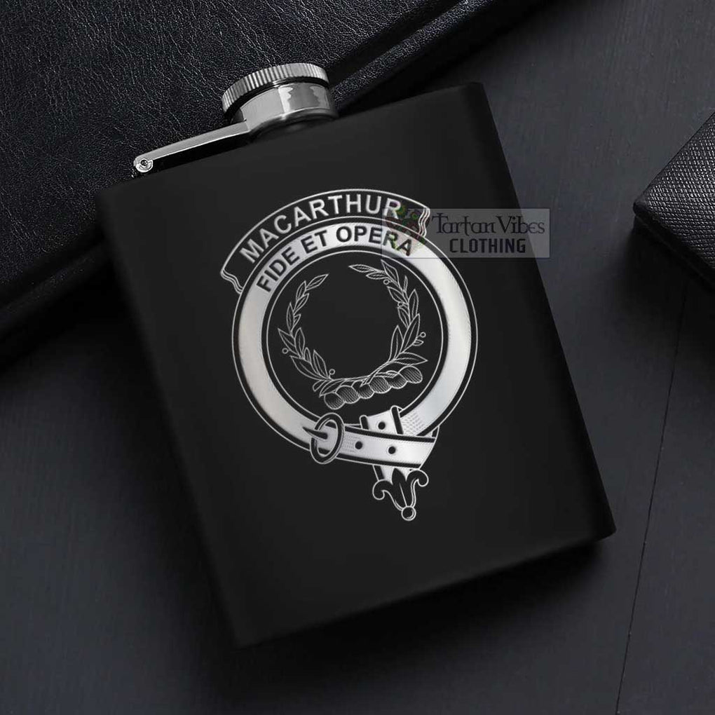 MacArthur (McArthur) Crest Hip Flask Set 7oz Black Stainless Steel with A Gift Box - 2D-tartanvibesclothing