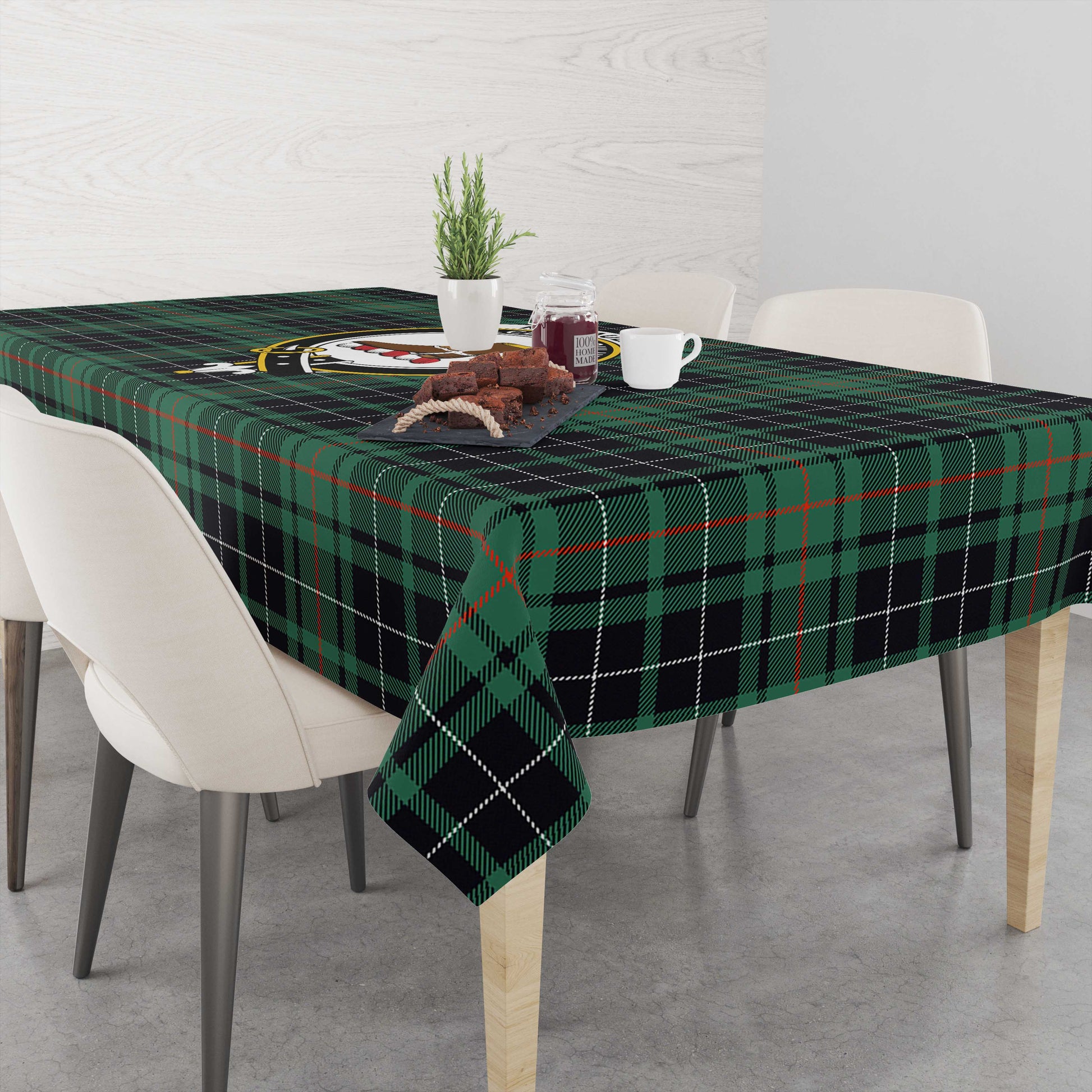 macaulay-hunting-ancient-tatan-tablecloth-with-family-crest