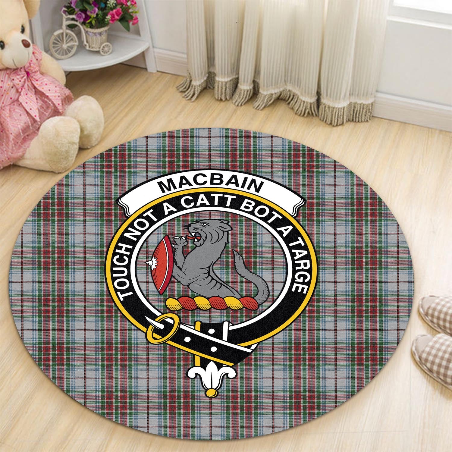 macbain-dress-tartan-round-rug-with-family-crest