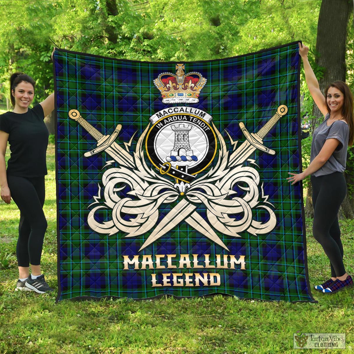 Tartan Vibes Clothing MacCallum Modern Tartan Quilt with Clan Crest and the Golden Sword of Courageous Legacy