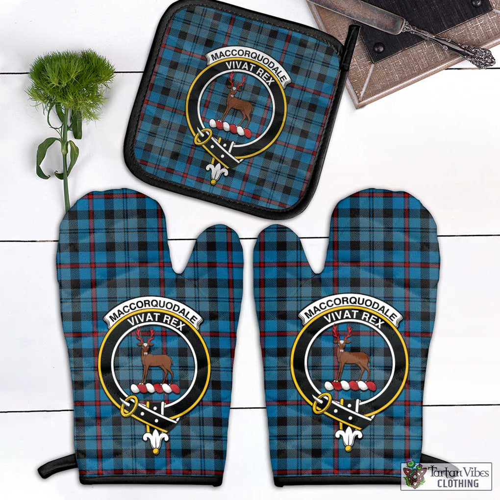 MacCorquodale (McCorquodale) Tartan Combo Oven Mitt & Pot-Holder with Family Crest Combo 1 Oven Mitt & 1 Pot-Holder Black - Tartan Vibes Clothing