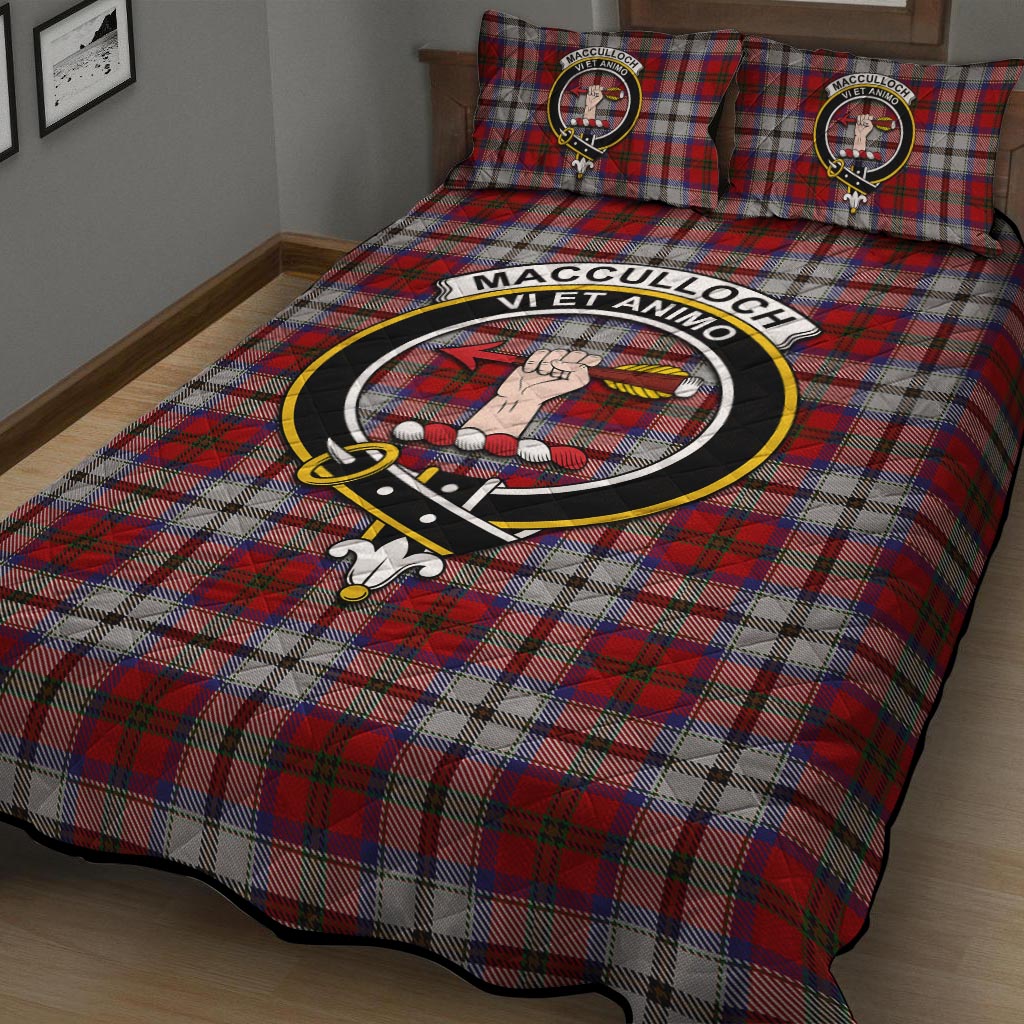 MacCulloch Dress Tartan Quilt Bed Set with Family Crest - Tartanvibesclothing