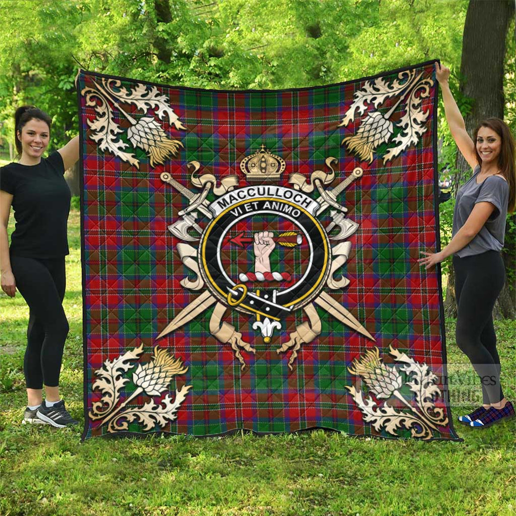 Tartan Vibes Clothing MacCulloch (McCulloch) Tartan Quilt with Family Crest and Scottish Golden Courage Shield