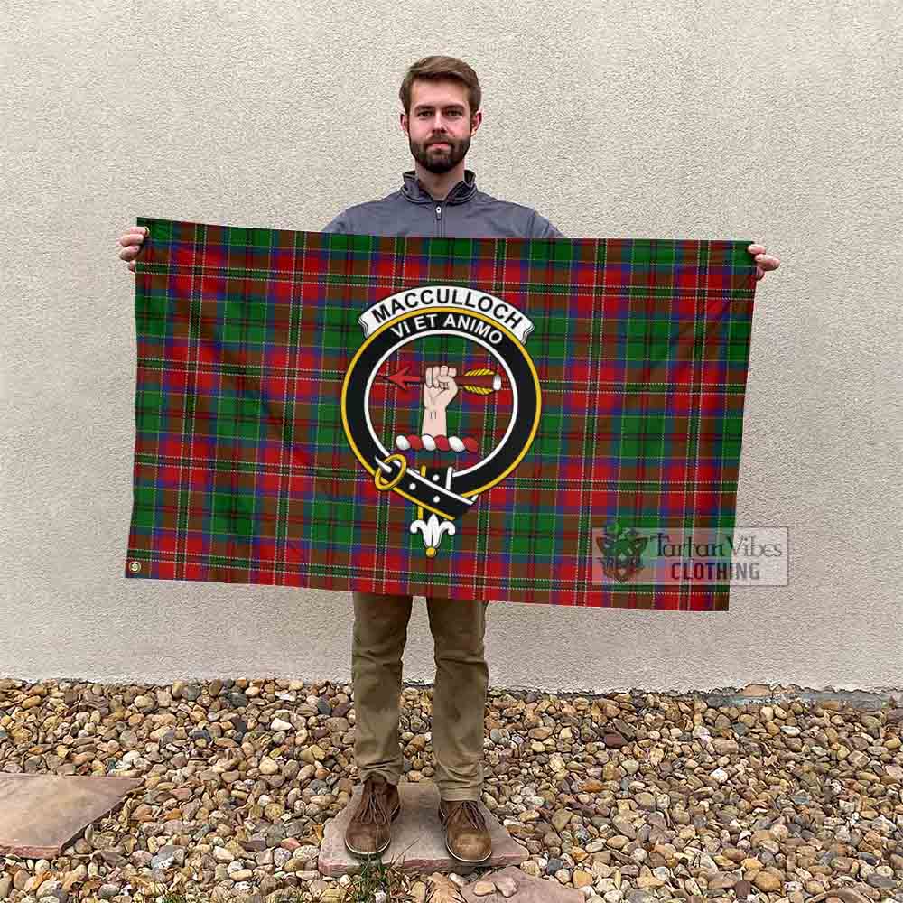 Tartan Vibes Clothing MacCulloch (McCulloch) Tartan House Flag with Family Crest