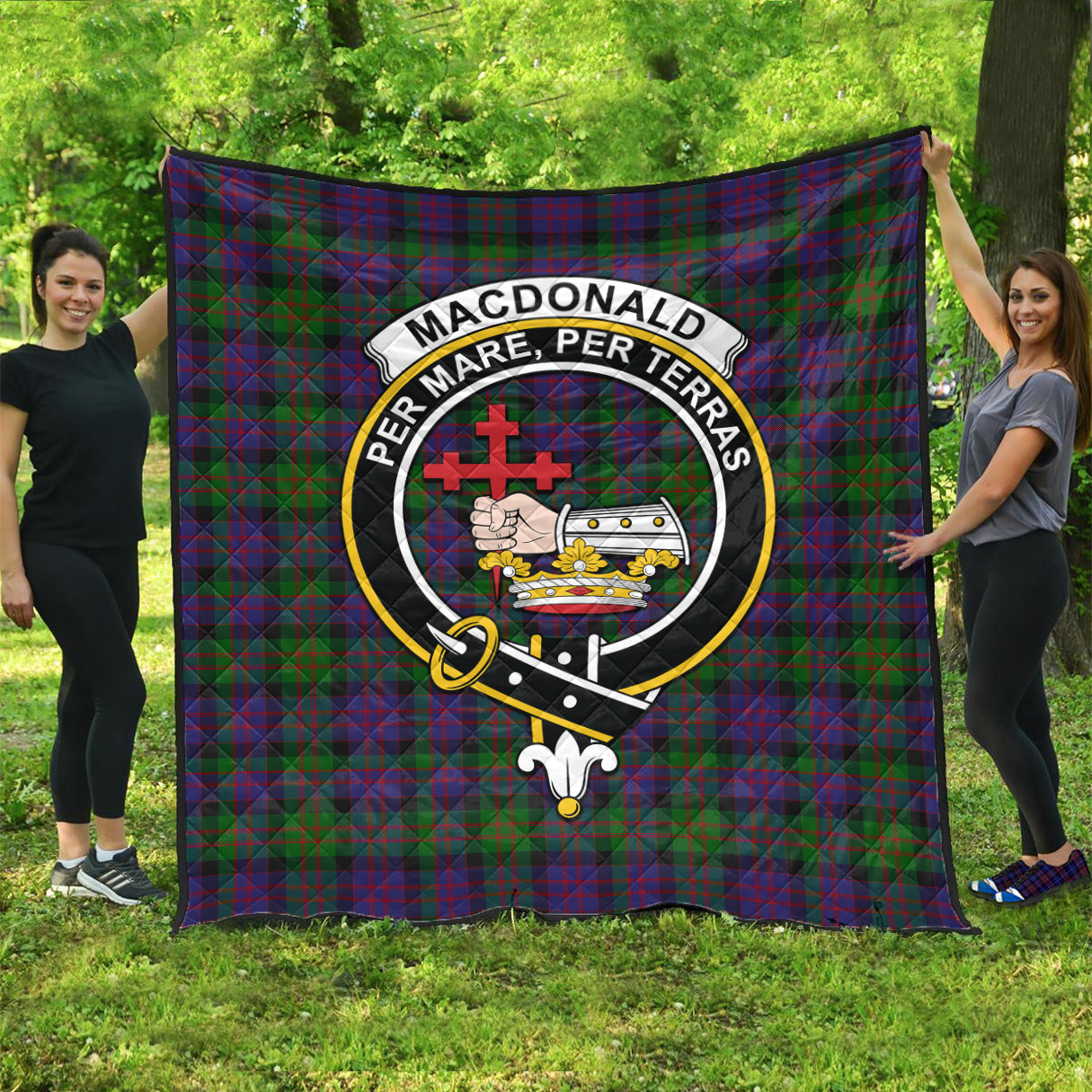 macdonald-tartan-quilt-with-family-crest