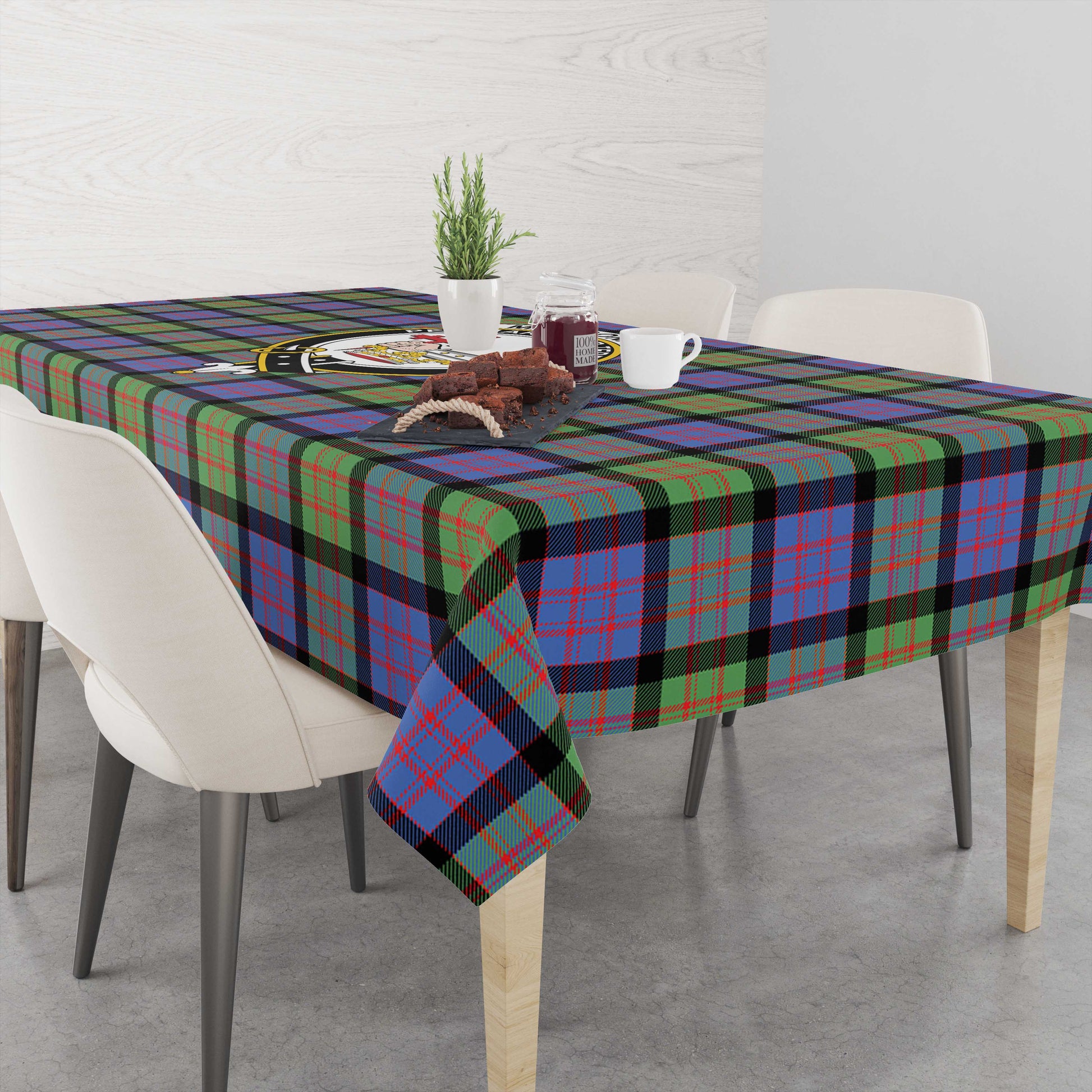 macdonald-ancient-tatan-tablecloth-with-family-crest