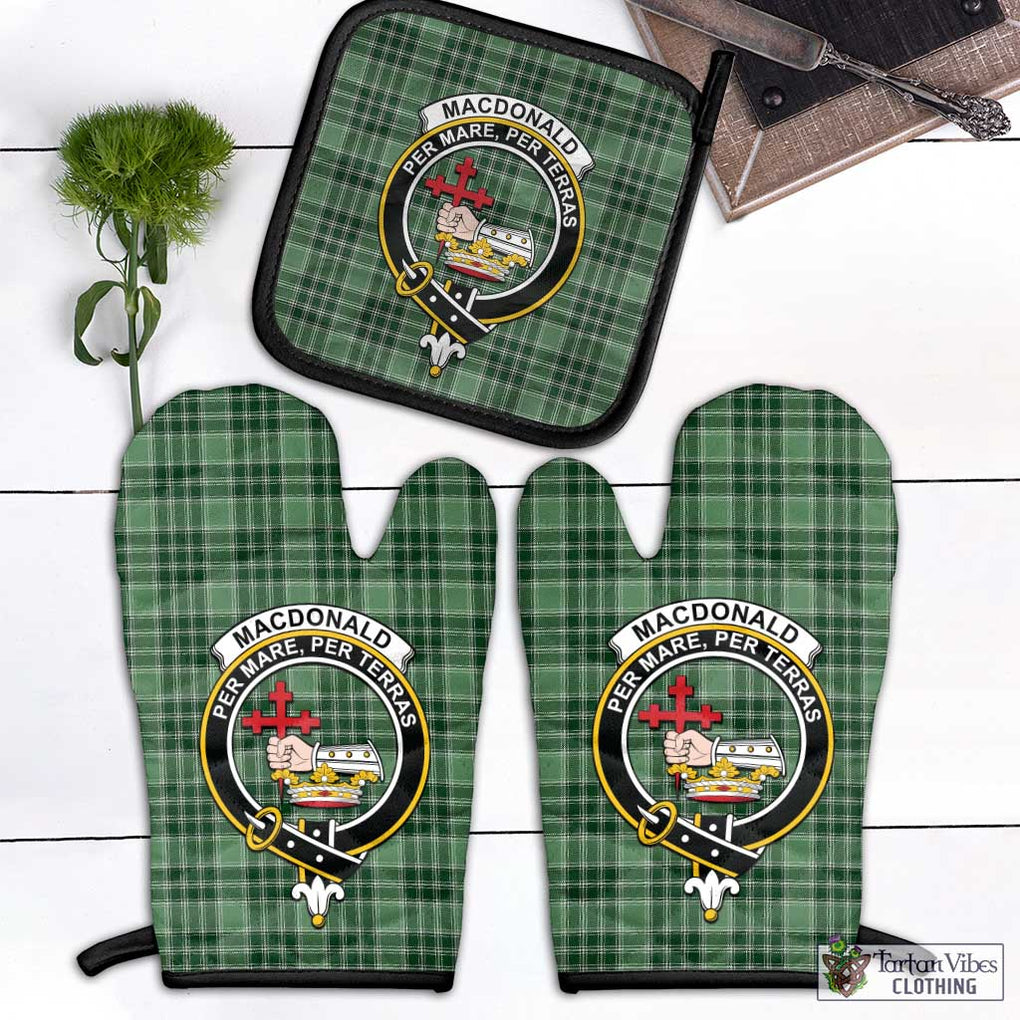 MacDonald Lord of the Isles Hunting Tartan Combo Oven Mitt & Pot-Holder with Family Crest Combo 1 Oven Mitt & 1 Pot-Holder Black - Tartan Vibes Clothing