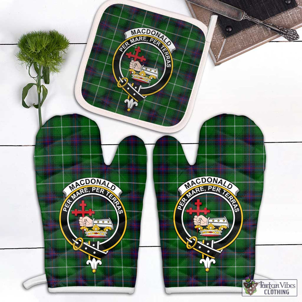 MacDonald of The Isles Tartan Combo Oven Mitt & Pot-Holder with Family Crest Combo 1 Oven Mitt & 1 Pot-Holder White - Tartan Vibes Clothing