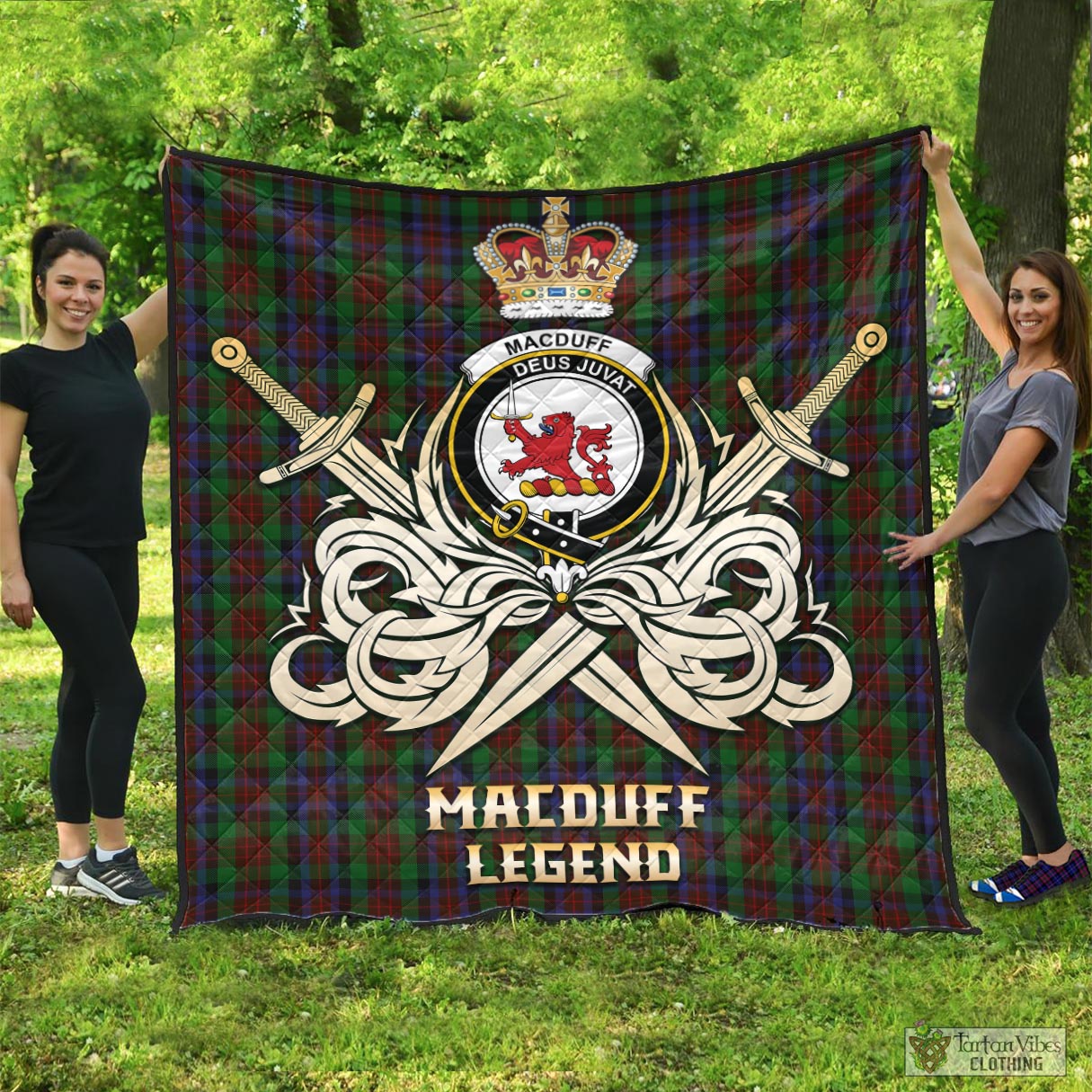 Tartan Vibes Clothing MacDuff Hunting Tartan Quilt with Clan Crest and the Golden Sword of Courageous Legacy