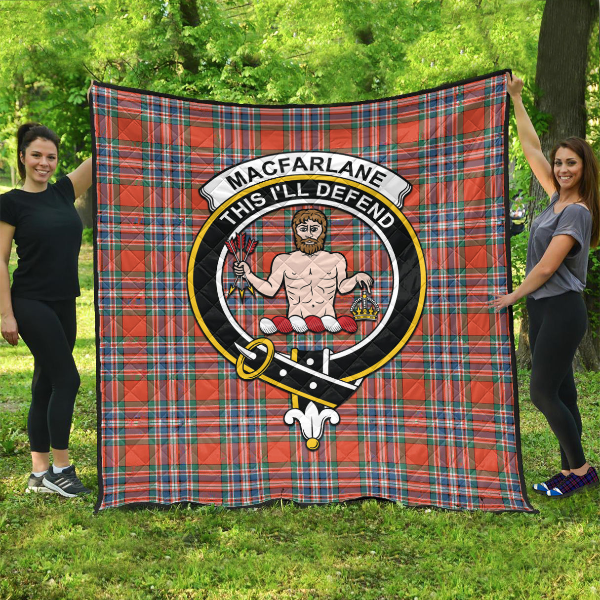 macfarlane-ancient-tartan-quilt-with-family-crest